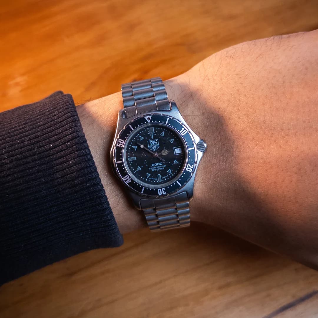 TAG Heuer Professional 2000