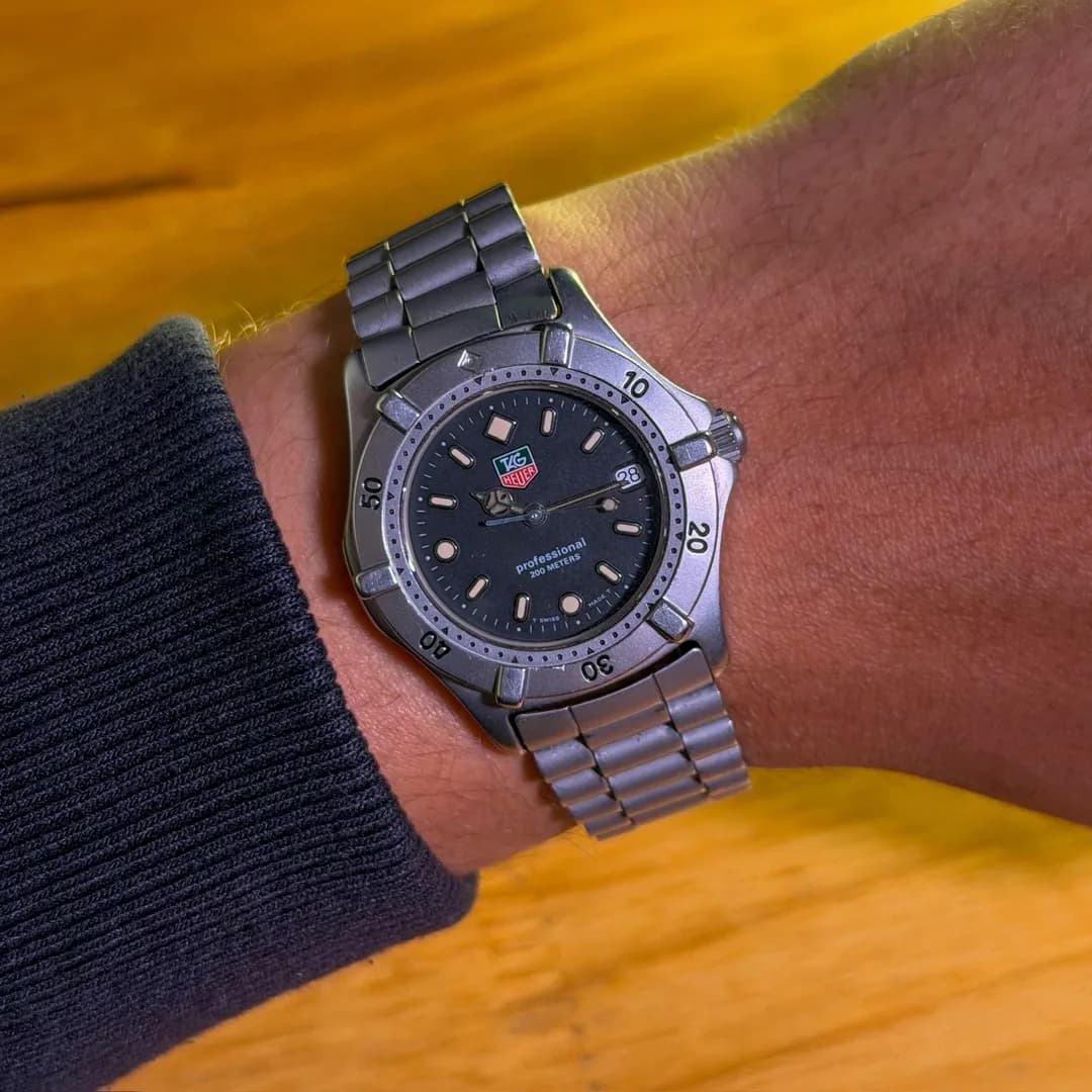 TAG Heuer Professional 2000