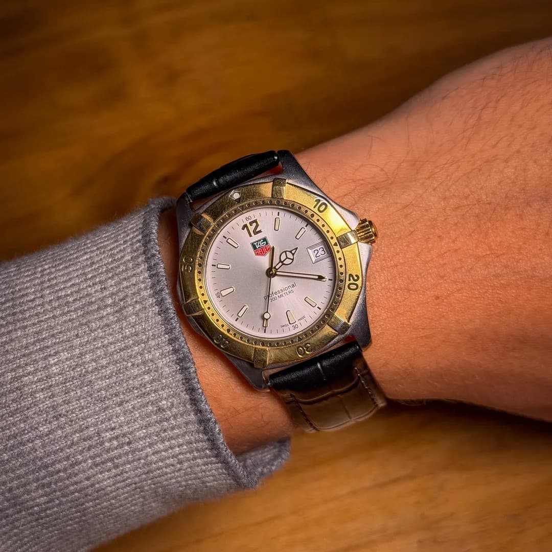 TAG Heuer Professional 2000 — foto 1