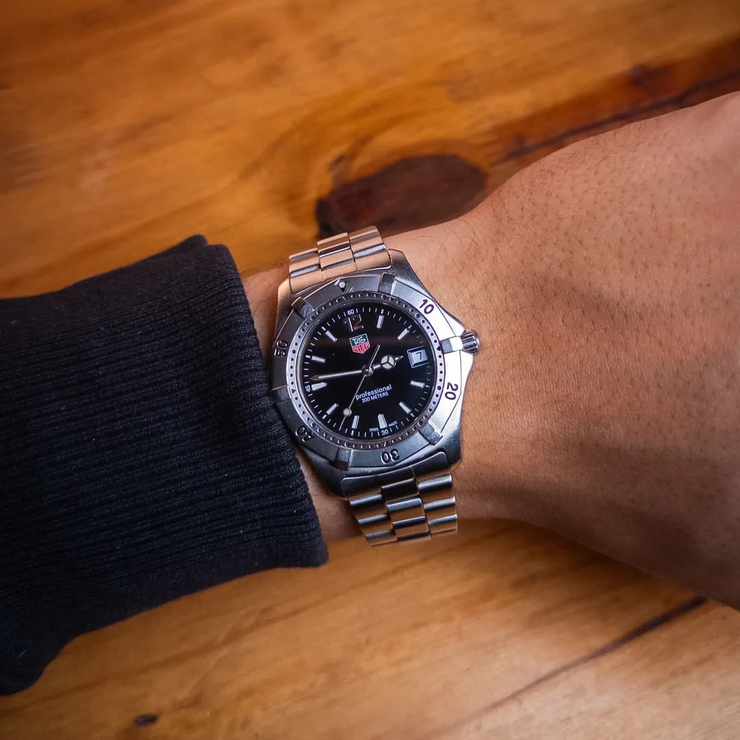 TAG Heuer Professional 2000