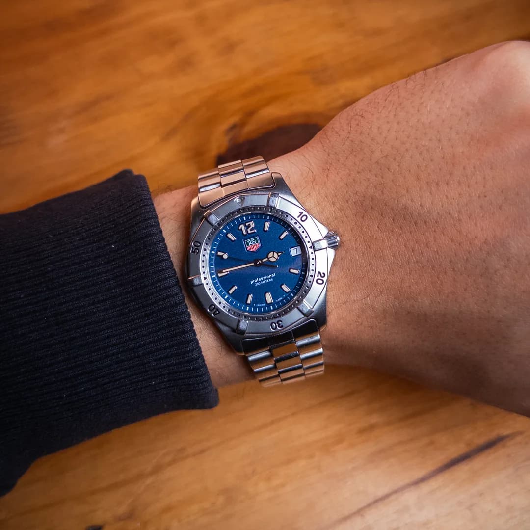 TAG Heuer Professional 2000
