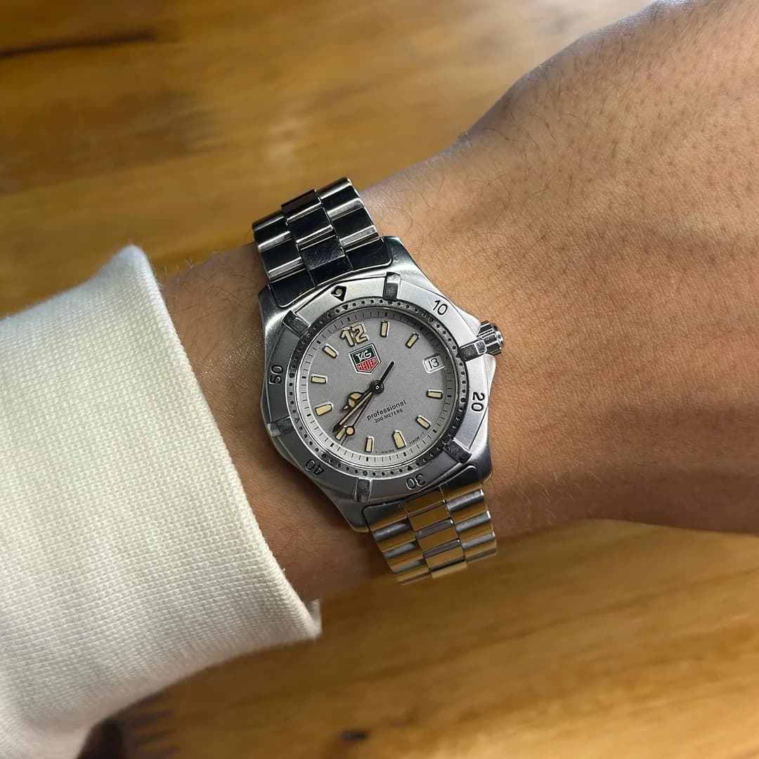 TAG Heuer Professional 2000